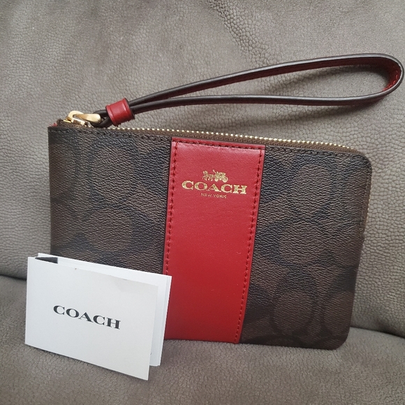 Coach Handbags - Coach Corner Zip Wristlet